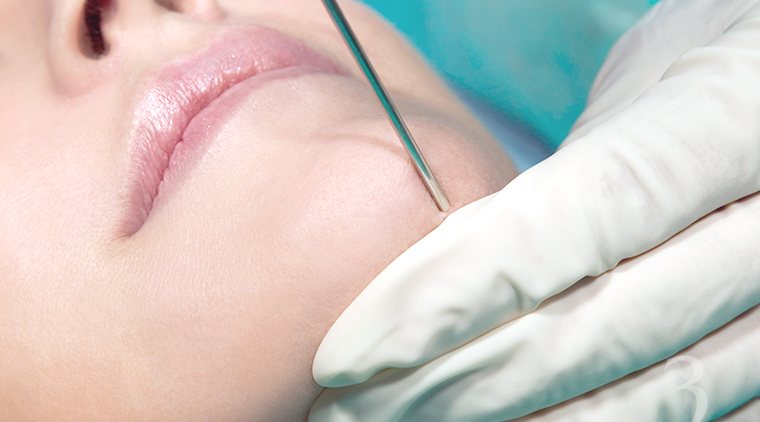 핸드메이드 방식의 정교한 조각술